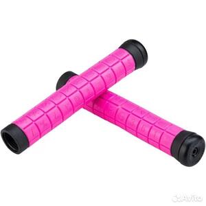 Грипсы ODYSSEY  hot pink квадраты
